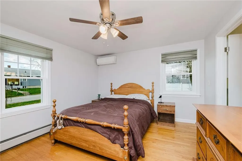 72 Beardsworth Road Tiverton RI 02878