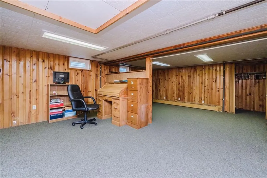 72 Beardsworth Road Tiverton RI 02878