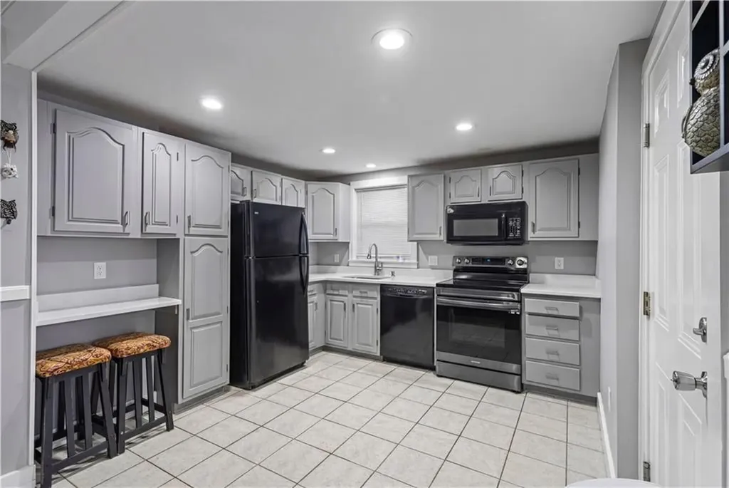 177 Logee Street Woonsocket RI 02895