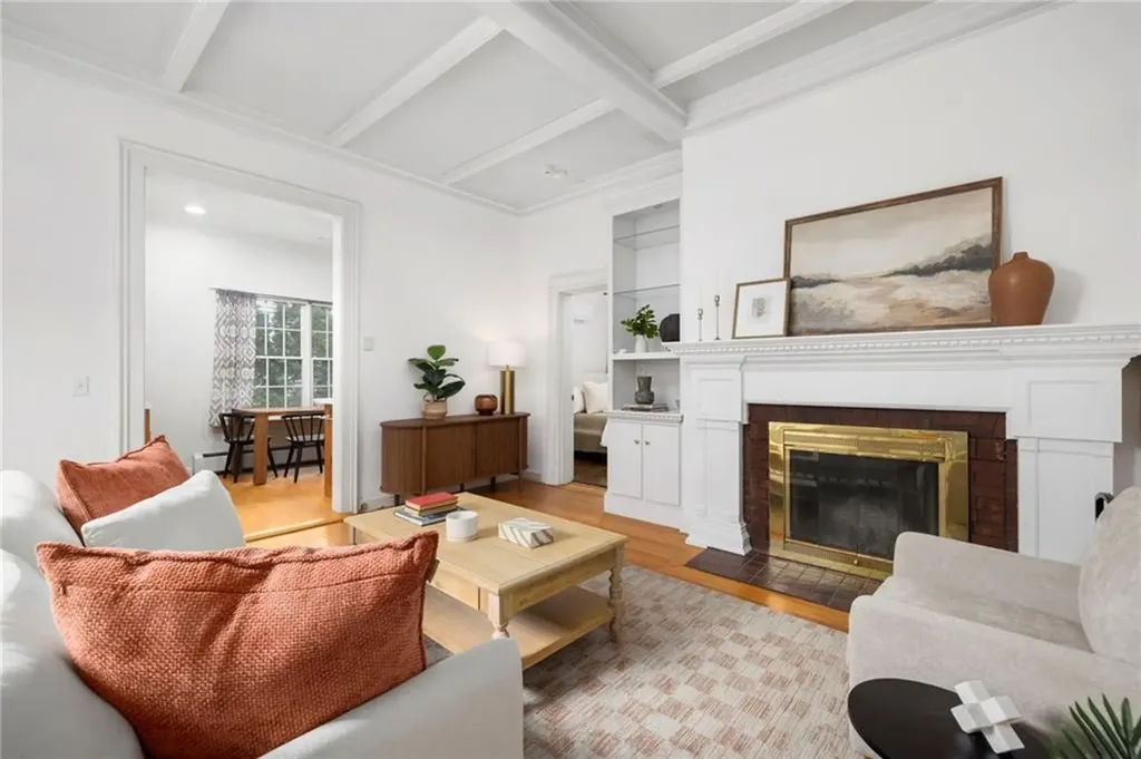 165 Waterman Street Providence RI 02906