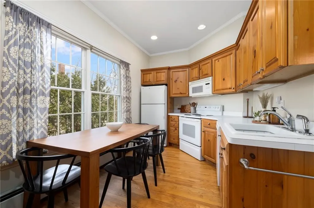 165 Waterman Street Providence RI 02906