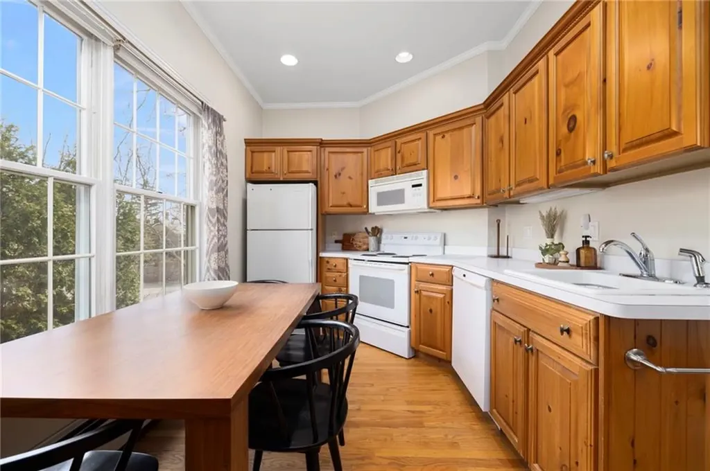 165 Waterman Street Providence RI 02906