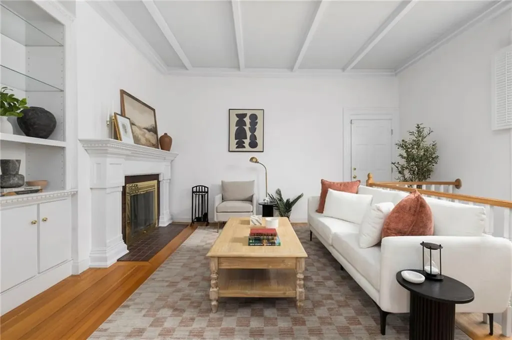 165 Waterman Street Providence RI 02906