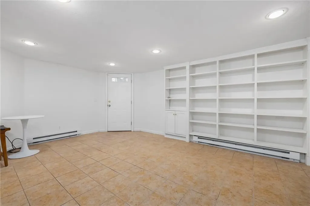 165 Waterman Street Providence RI 02906