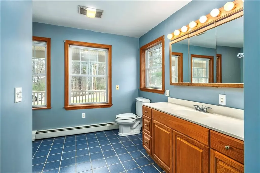 542 Spring Street Exeter RI 02822