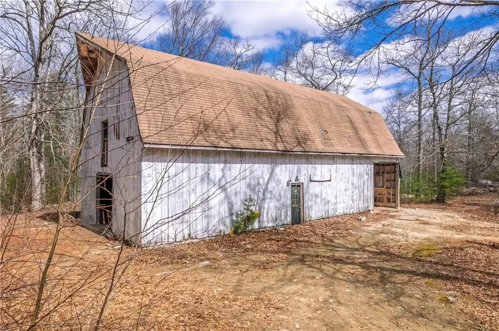 542 Spring Street Exeter RI 02822