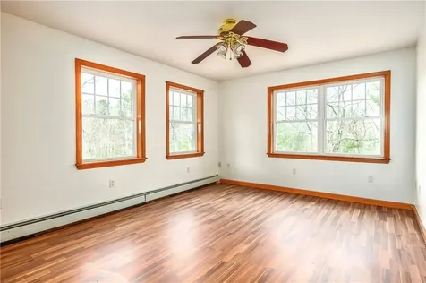 542 Spring Street Exeter RI 02822
