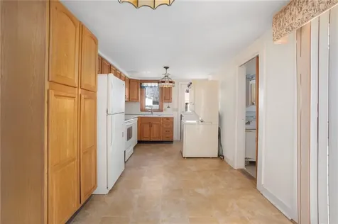 292 Boulevard Middletown RI 02842