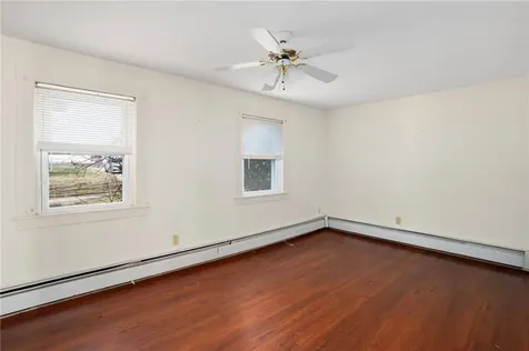 292 Boulevard Middletown RI 02842