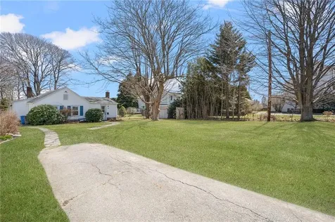 292 Boulevard Middletown RI 02842