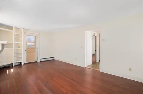 292 Boulevard Middletown RI 02842