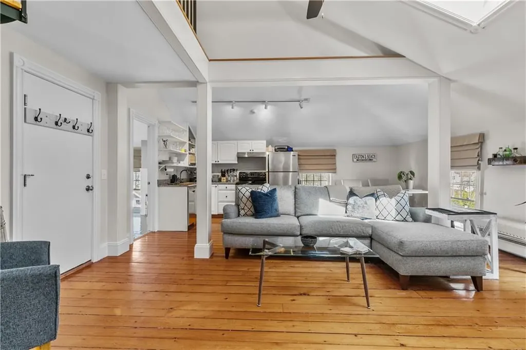 20 Berkeley Avenue Newport RI 02840