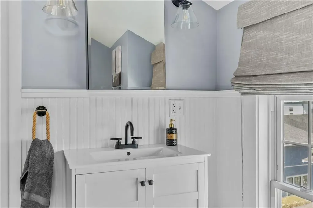 20 Berkeley Avenue Newport RI 02840