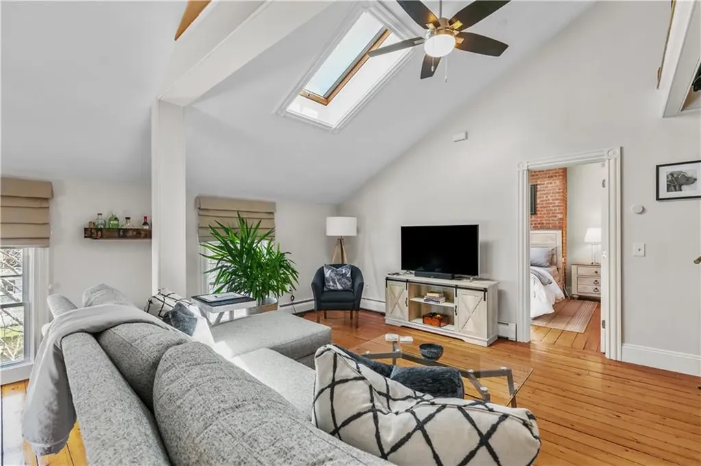 20 Berkeley Avenue Newport RI 02840