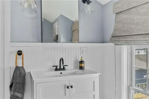 20 Berkeley Avenue Newport RI 02840