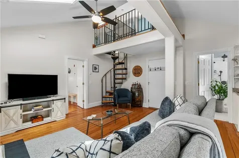 20 Berkeley Avenue Newport RI 02840