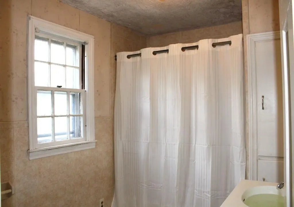 369 Manor Drive Warwick RI 02888