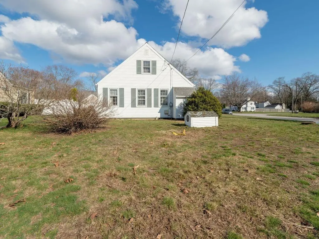 369 Manor Drive Warwick RI 02888
