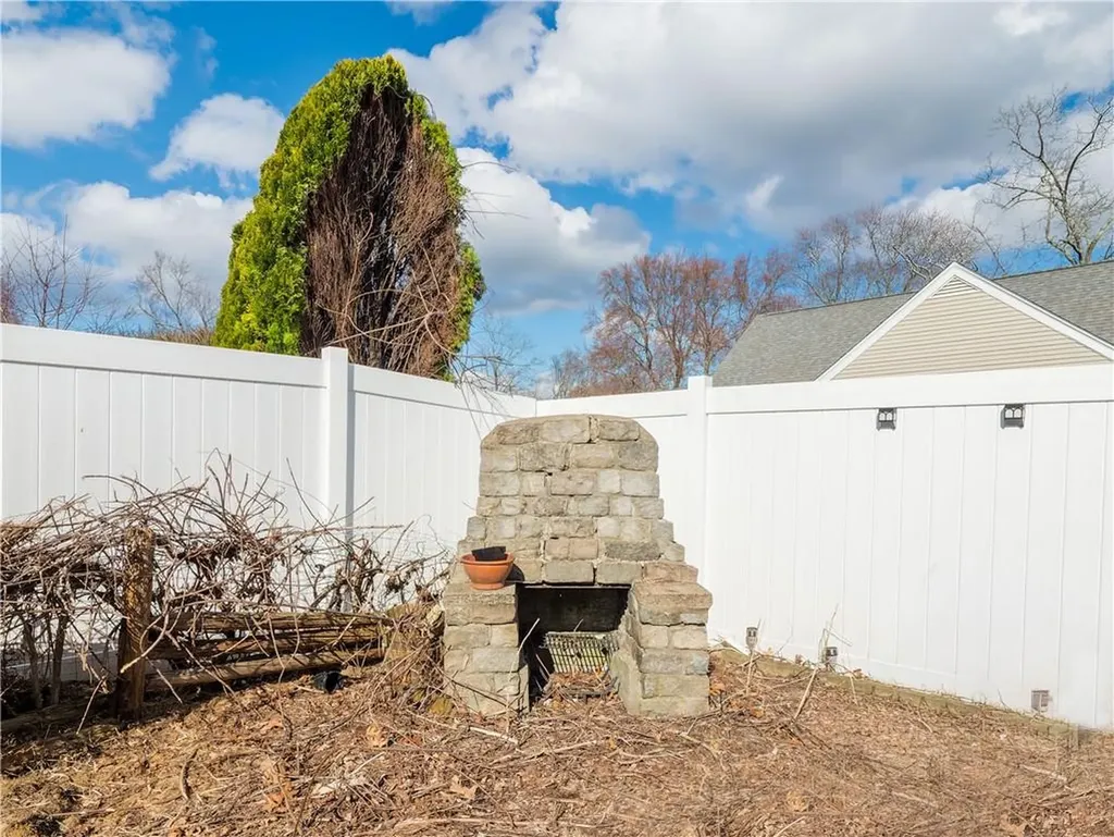 369 Manor Drive Warwick RI 02888