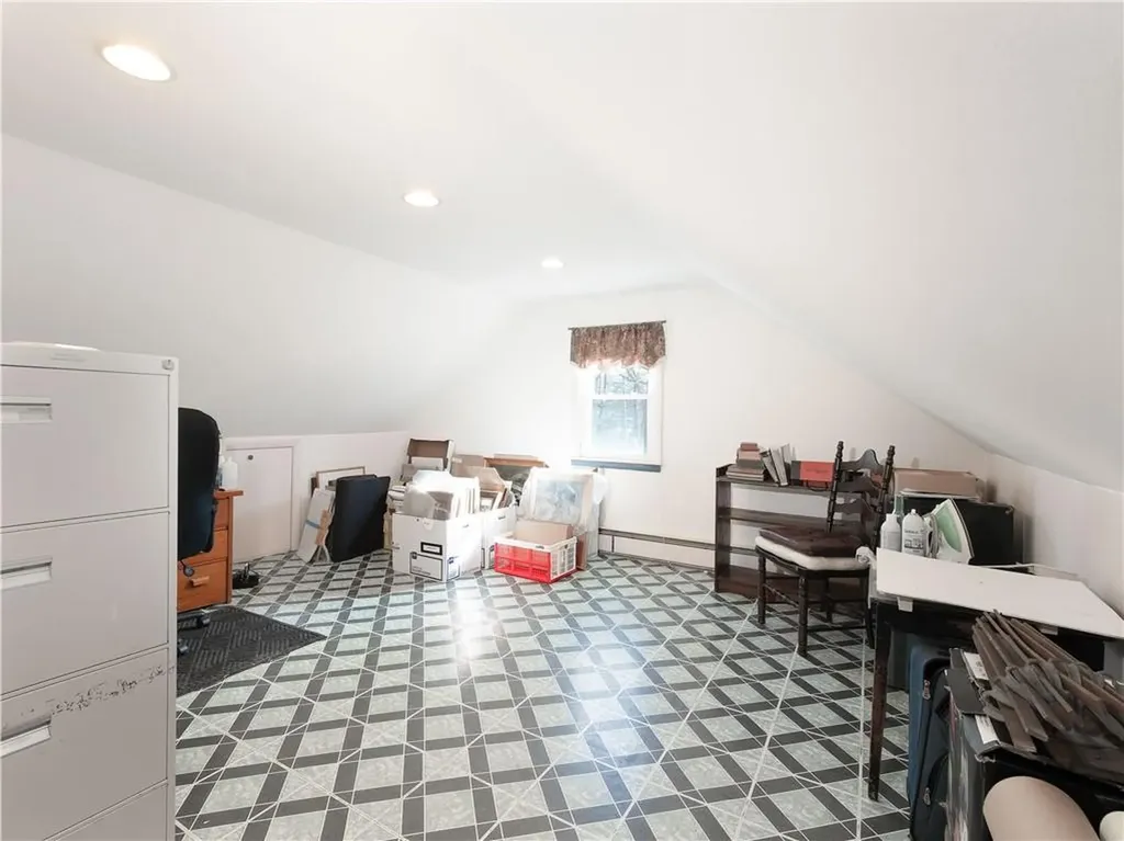 48 Colvintown Road Coventry RI 02816