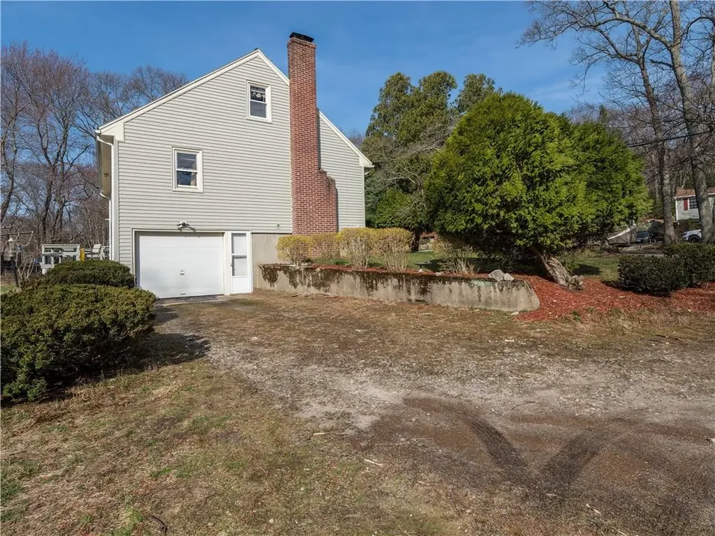 48 Colvintown Road Coventry RI 02816