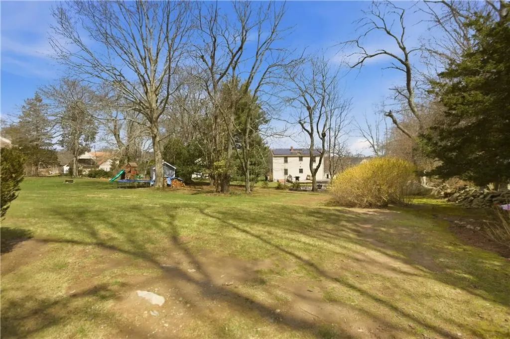 8 Birchwood Drive Bristol RI 02809