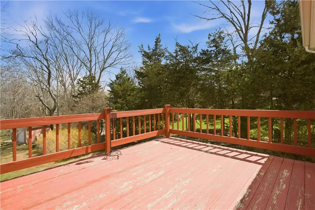 8 Birchwood Drive Bristol RI 02809