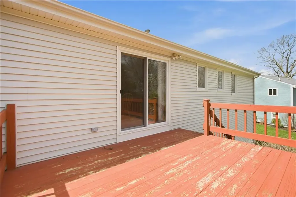 8 Birchwood Drive Bristol RI 02809