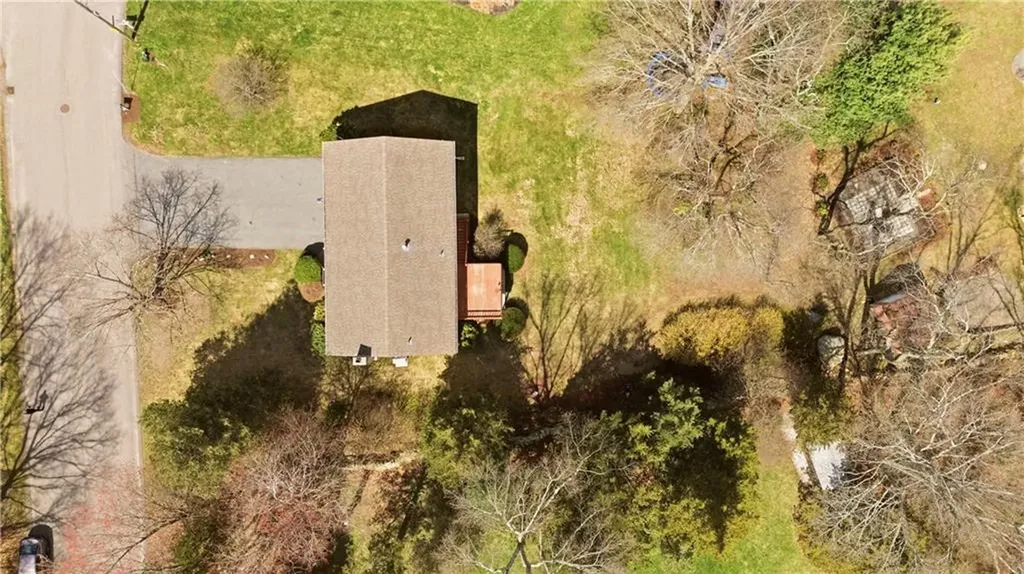 8 Birchwood Drive Bristol RI 02809