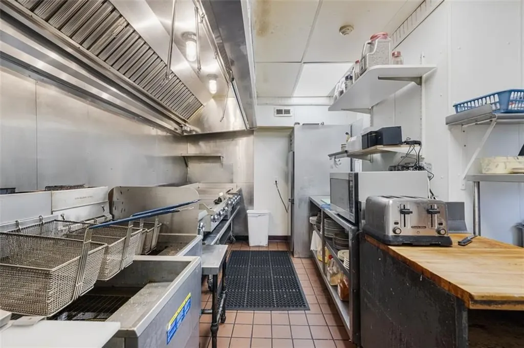 1137 Charles Street North Providence RI 02904