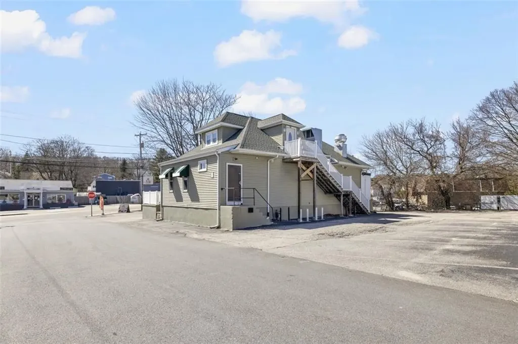 1137 Charles Street North Providence RI 02904