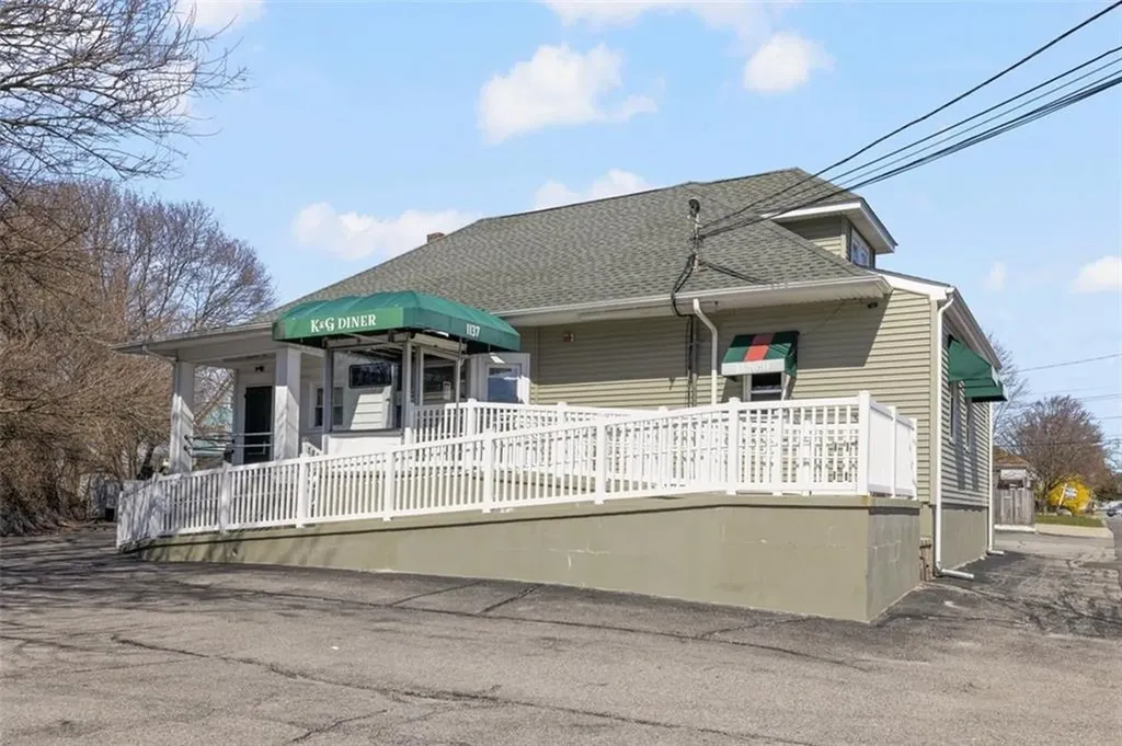 1137 Charles Street North Providence RI 02904