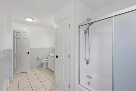 18 Loring Road Bristol RI 02809