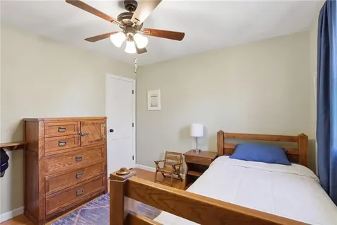 18 Loring Road Bristol RI 02809