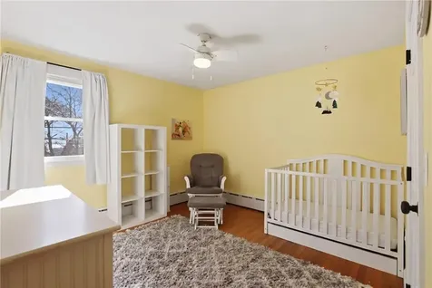 18 Loring Road Bristol RI 02809