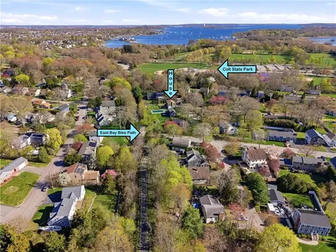 18 Loring Road Bristol RI 02809