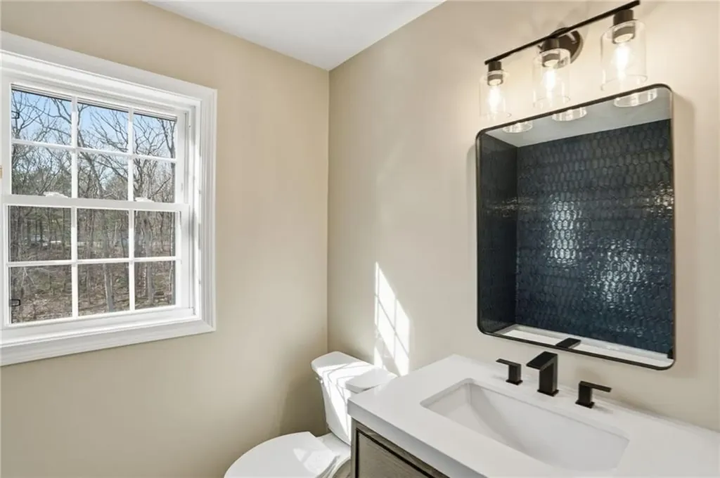 139 Rocky Hill Road Rehoboth MA 02769