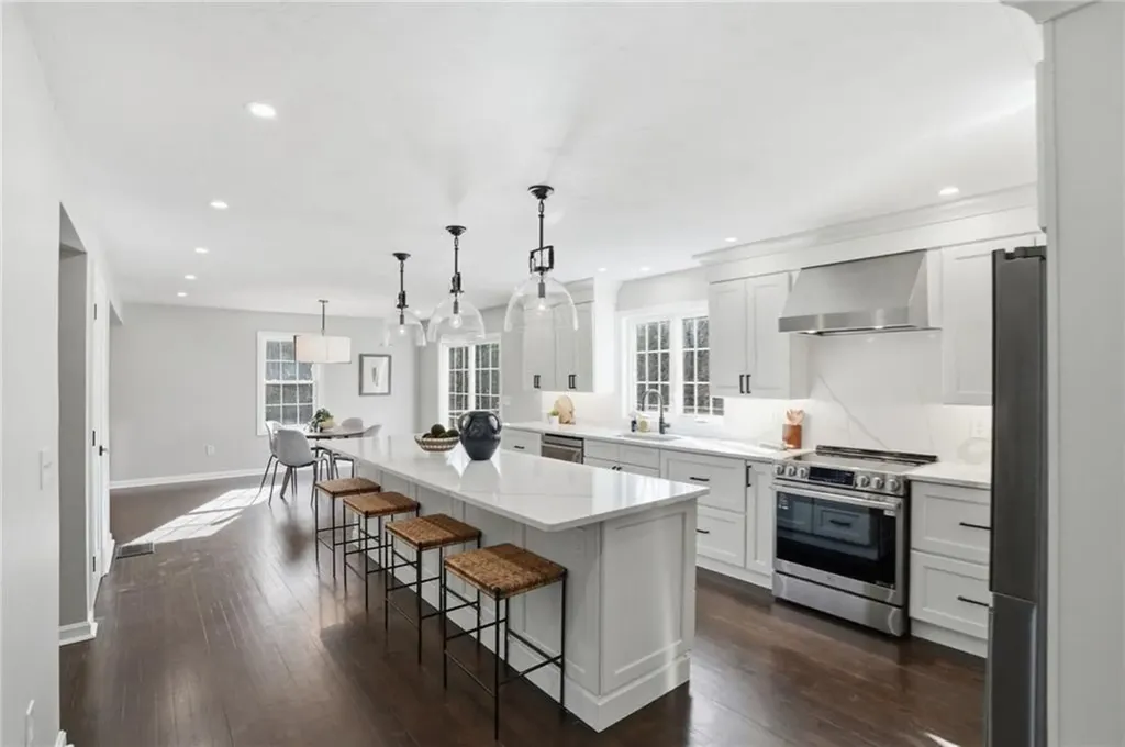 139 Rocky Hill Road Rehoboth MA 02769