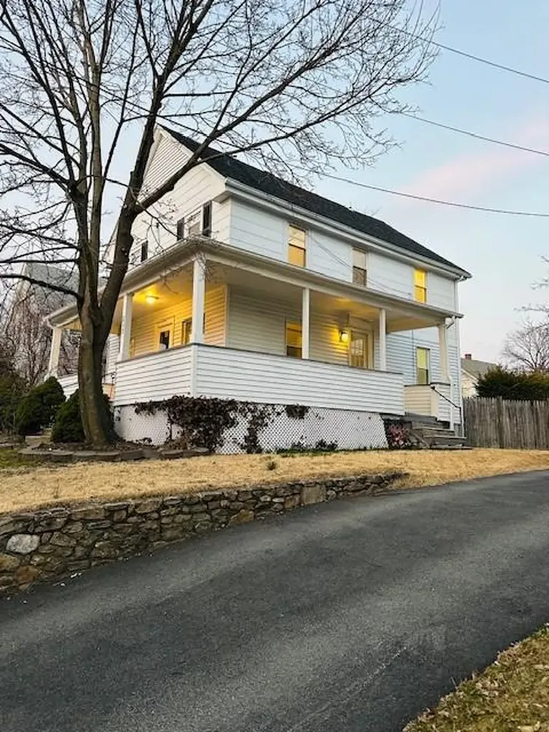252 Greenwood Street Cranston RI 02910