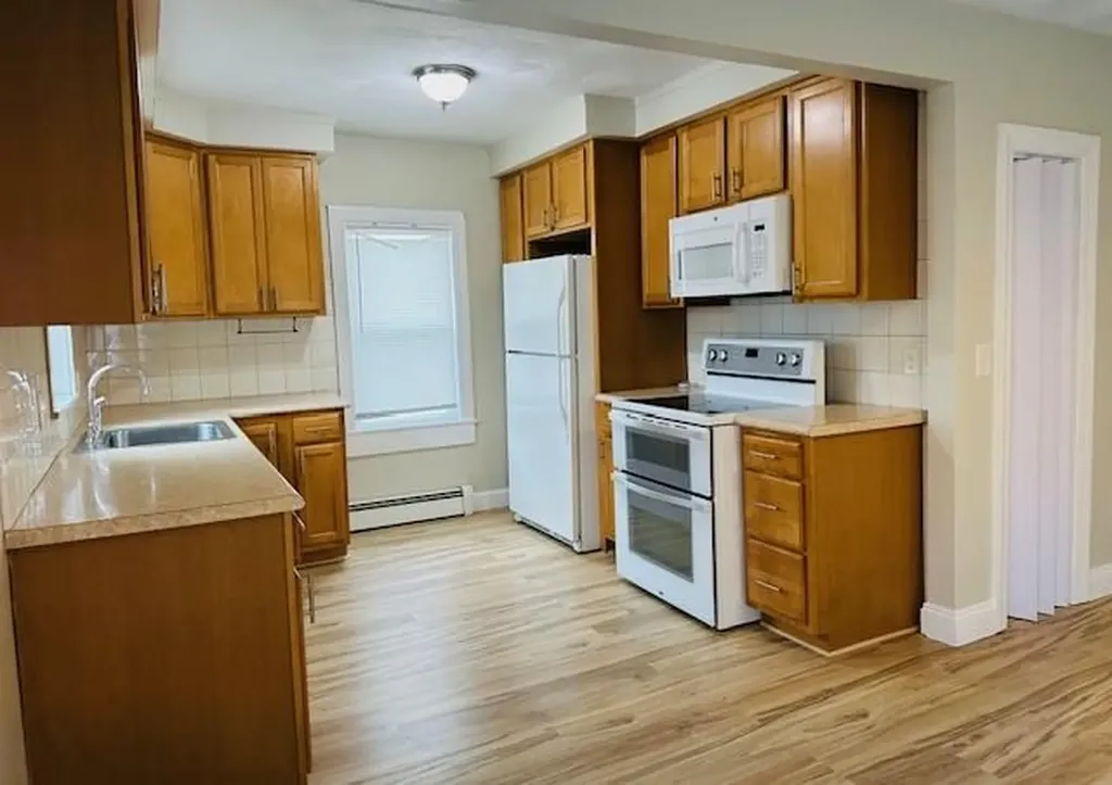 252 Greenwood Street Cranston RI 02910
