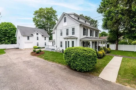 390 Woodruff Avenue South Kingstown RI 02879