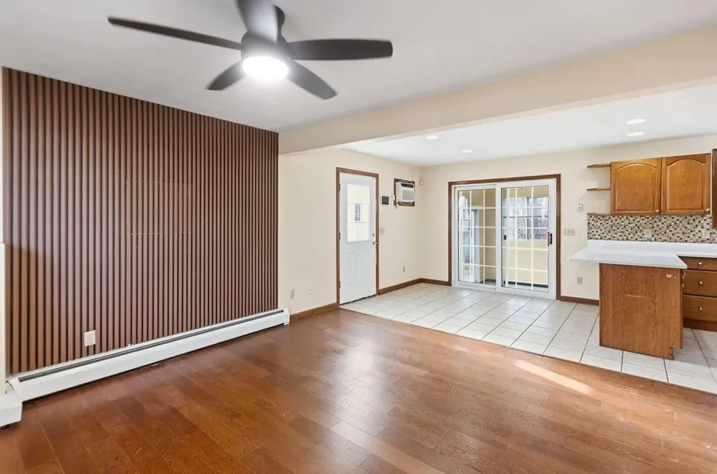 26 Setian Lane West Warwick RI 02893