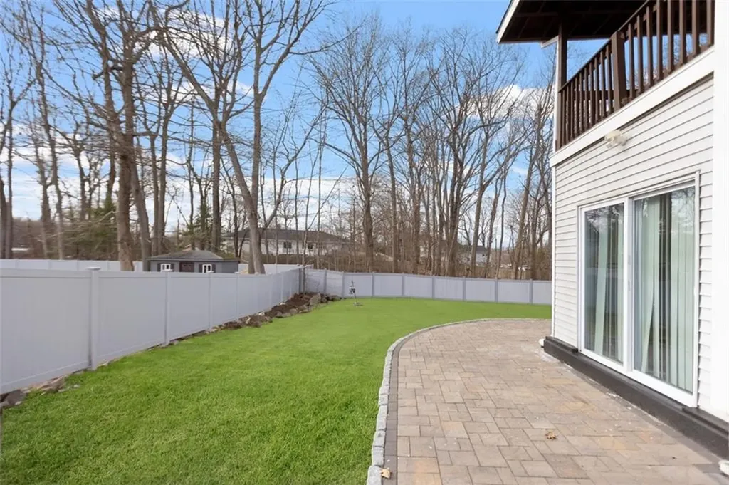 26 Setian Lane West Warwick RI 02893