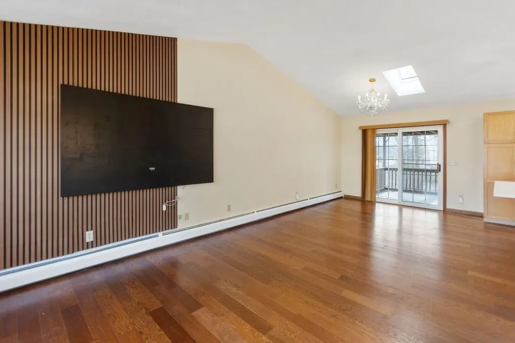 26 Setian Lane West Warwick RI 02893