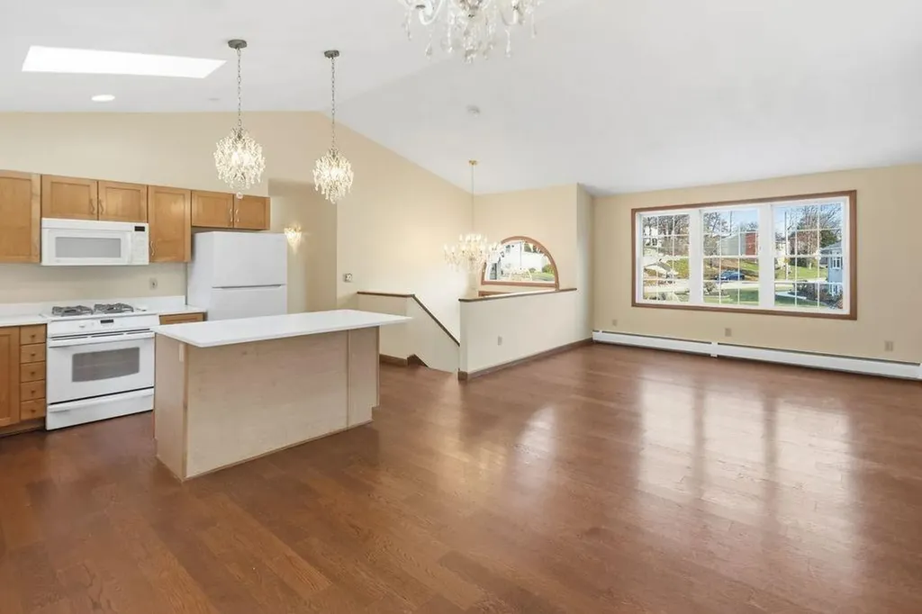 26 Setian Lane West Warwick RI 02893