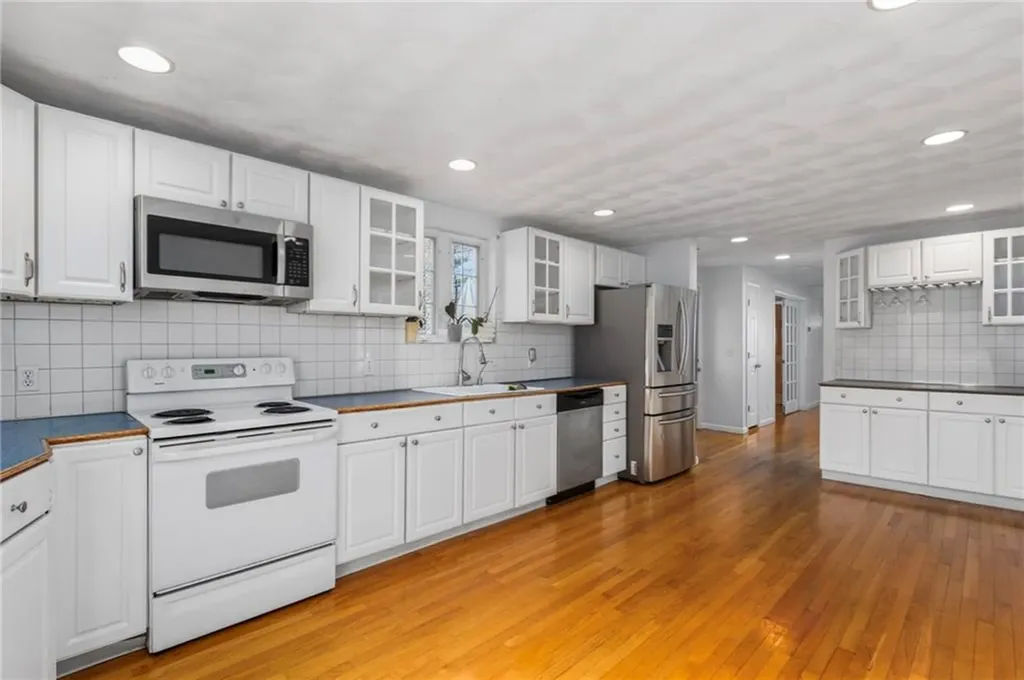 185 Legris Avenue West Warwick RI 02893