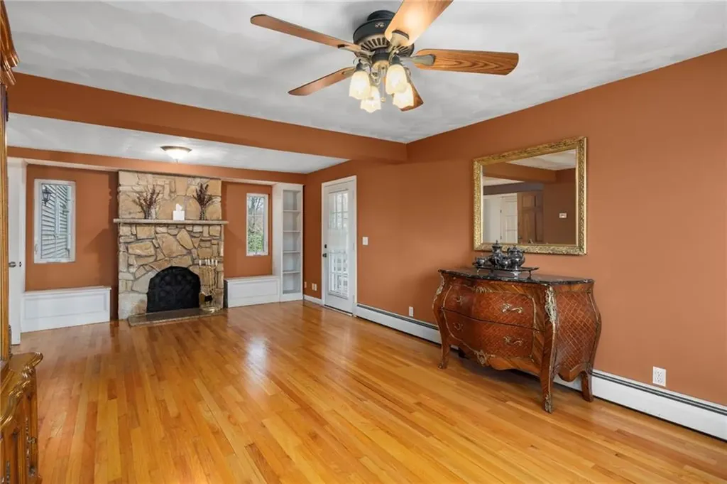 185 Legris Avenue West Warwick RI 02893