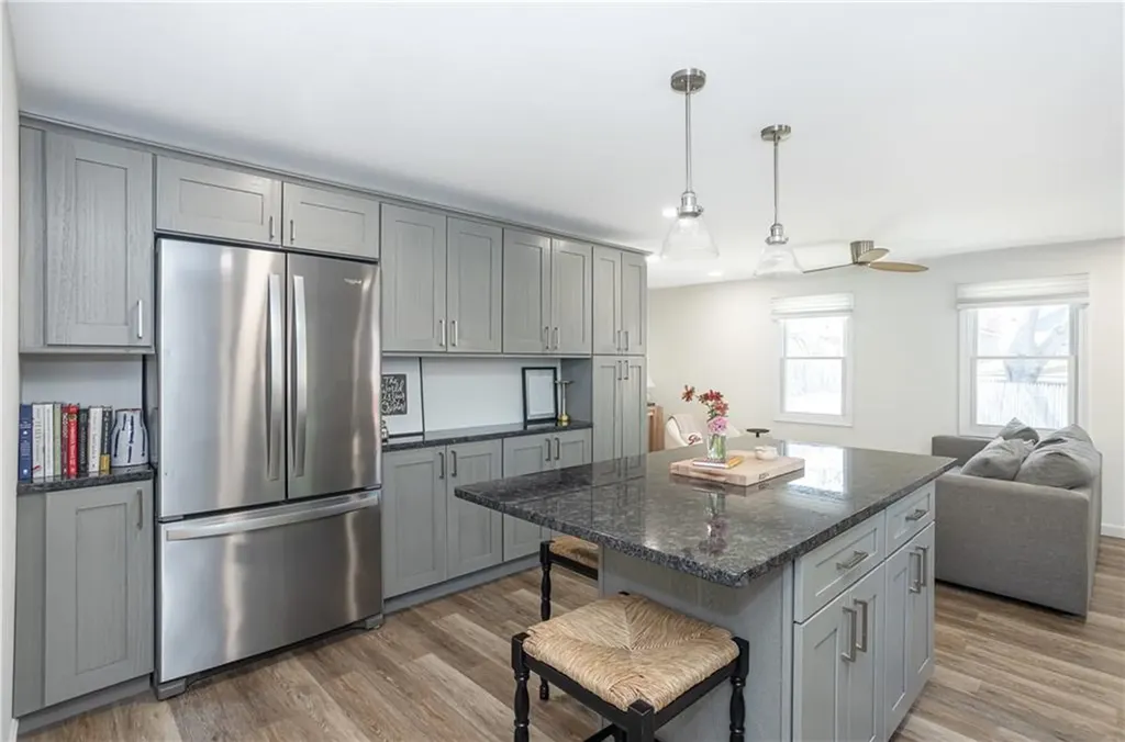 157 Duke Street East Greenwich RI 02818