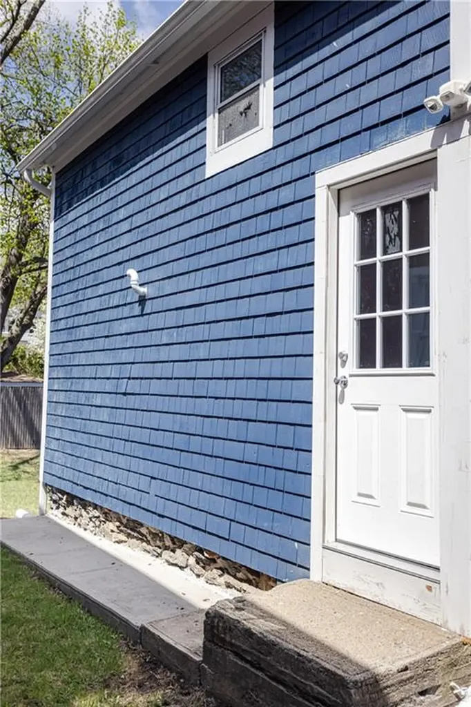 157 Duke Street East Greenwich RI 02818