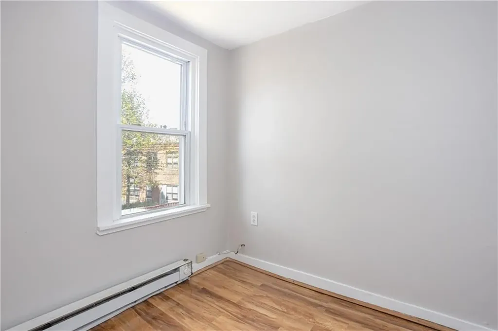 157 Duke Street East Greenwich RI 02818